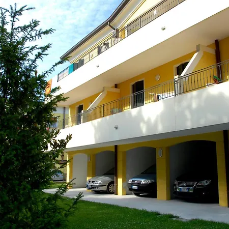 Charming Flat With A Big Terrace Апартаменти *