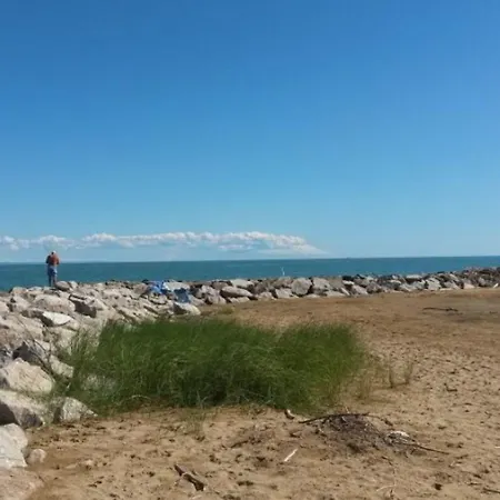 Charming Flat With A Big Terrace Lägenhet Bibione