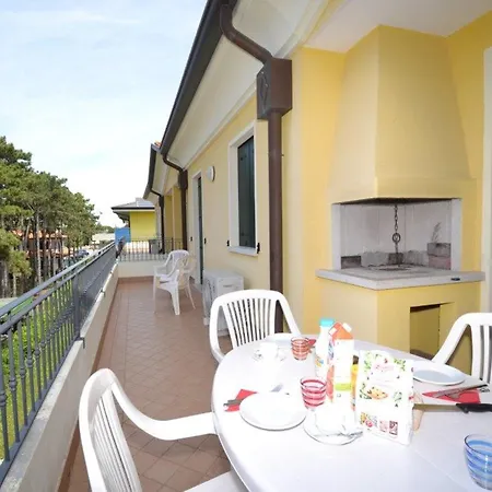 Charming Flat With A Big Terrace Апартаменти *